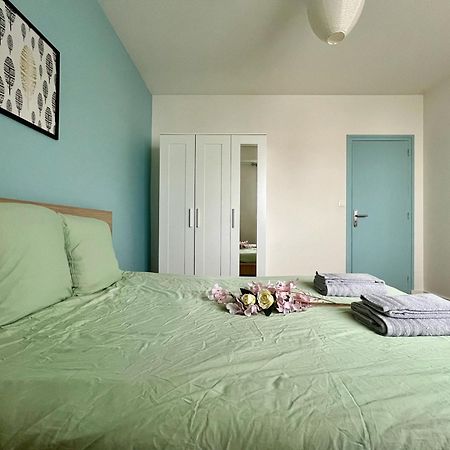 Grand Appartement A Deux Pas De La Vieille Ville Vannes Luaran gambar